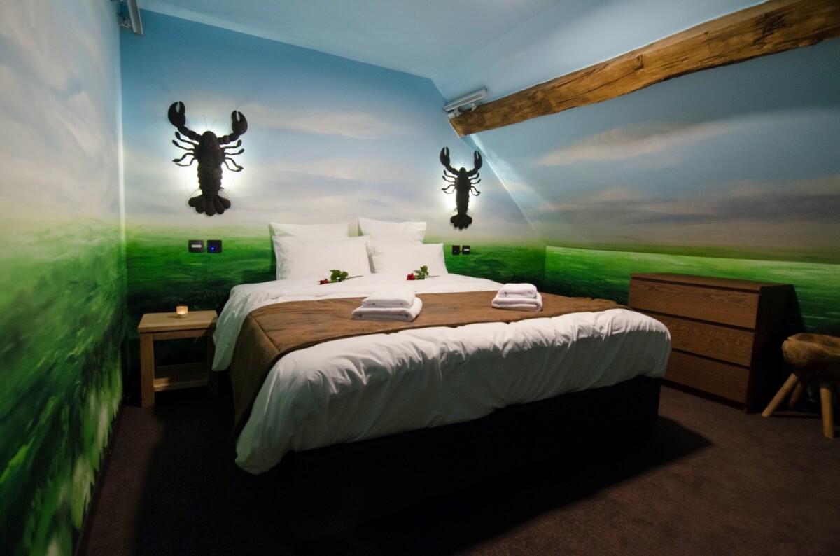 A la Poursuite du Diamant vert - River Lodge - Unusual hotel in Maredsous